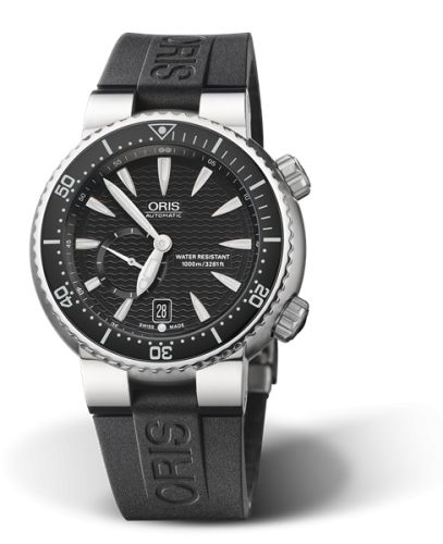 Divers Titan C Small Second - Date 44 Paslanmaz Çelik / Siyah / Kauçuk