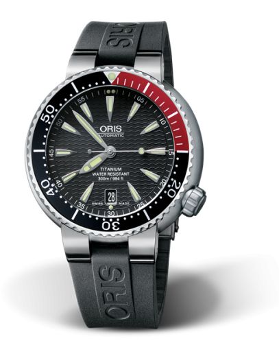 Divers Date Titanyum / Siyah / Kauçuk 44 mm