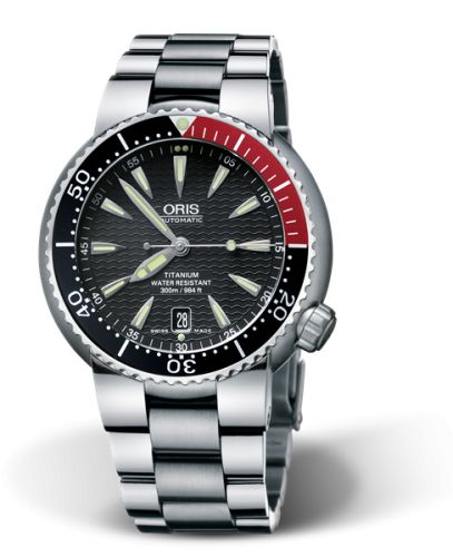 Divers Date Titanyum / Siyah / Bilezik 44 mm