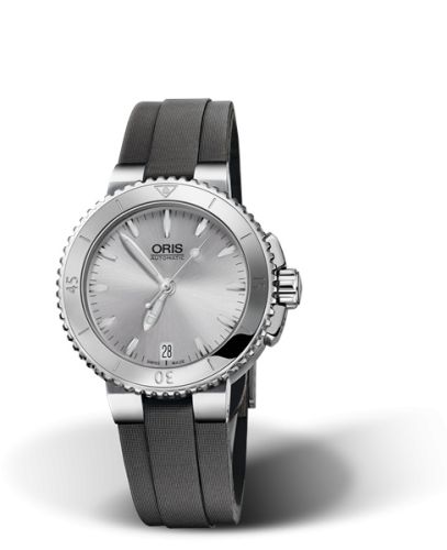 Oris Aquis Date 36 Paslanmaz Çelik / Gümüş / Textile, referans 01 733 7652 4141-07 5 18 14FC