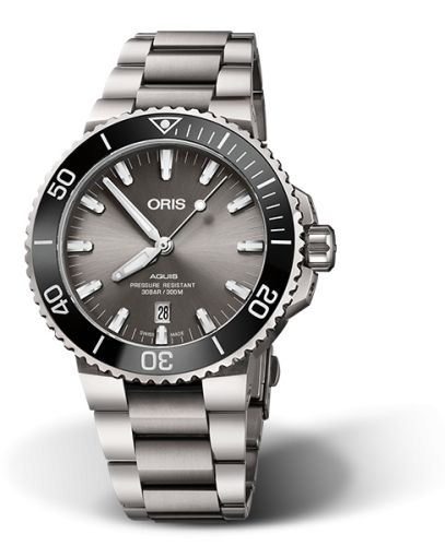 Oris Aquis Date 43.5 Titanyum / Gri / Bilezik, referans 01 733 7730 7153-07 8 24 15PEB