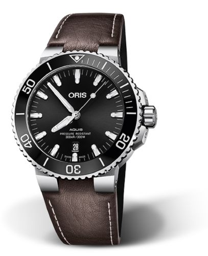 Oris Aquis Date 43.5 Paslanmaz Çelik / Siyah / Calf, referans 01 733 7730 4134-07 5 24 10EB