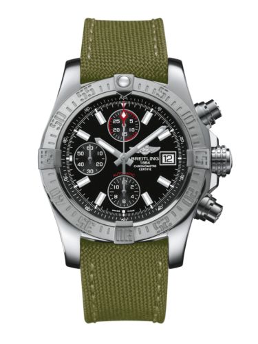 Breitling Avenger II Paslanmaz Çelik / Volcano Siyah / Military 43mm, referans A1338111.BC32.106W