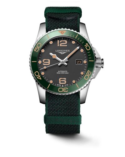 Longines HydroConquest 41 Automatic Paslanmaz Çelik / Matte Siyah / NATO, referans L3.781.4.05.2