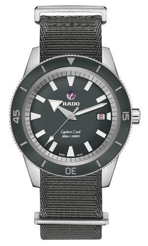 Rado HyperChrome Captain Cook 42 Paslanmaz Çelik / Gri / Revolution, referans R32105103